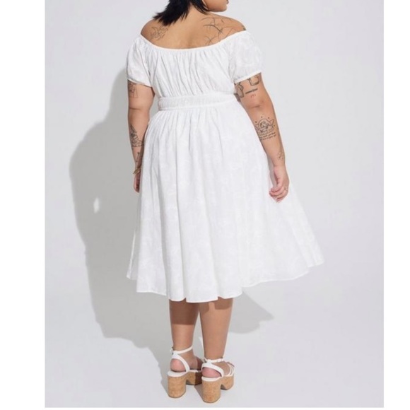 TORRID NWT MIDI EMBROIDERED VOILE OFF SHOULDER DRESS - Picture 3 of 5